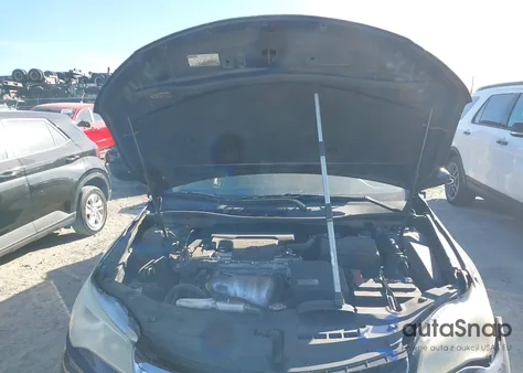 2016 Toyota Camry Le z USA, uszkodzony, nr VIN 4T1BF1FK9GU545019